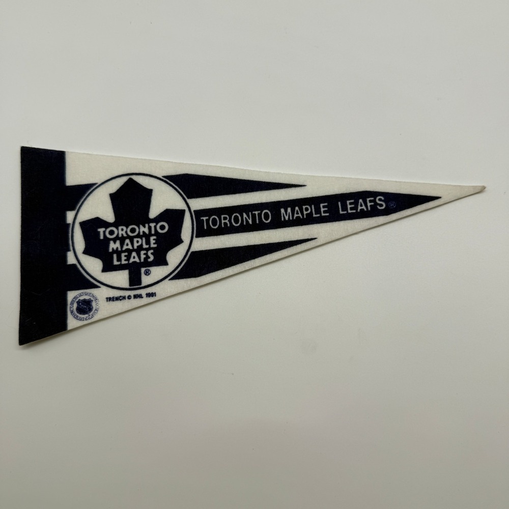 Toronto Maple Leafs Vintage 90s Trench NHL Hockey Mini Pennant 9"x4" Felt Banner